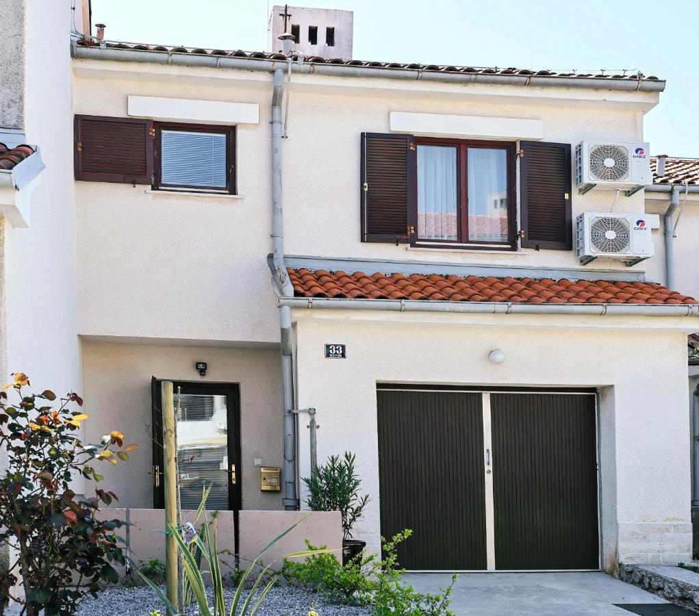 카스타브 House Lida 아파트 외부 사진